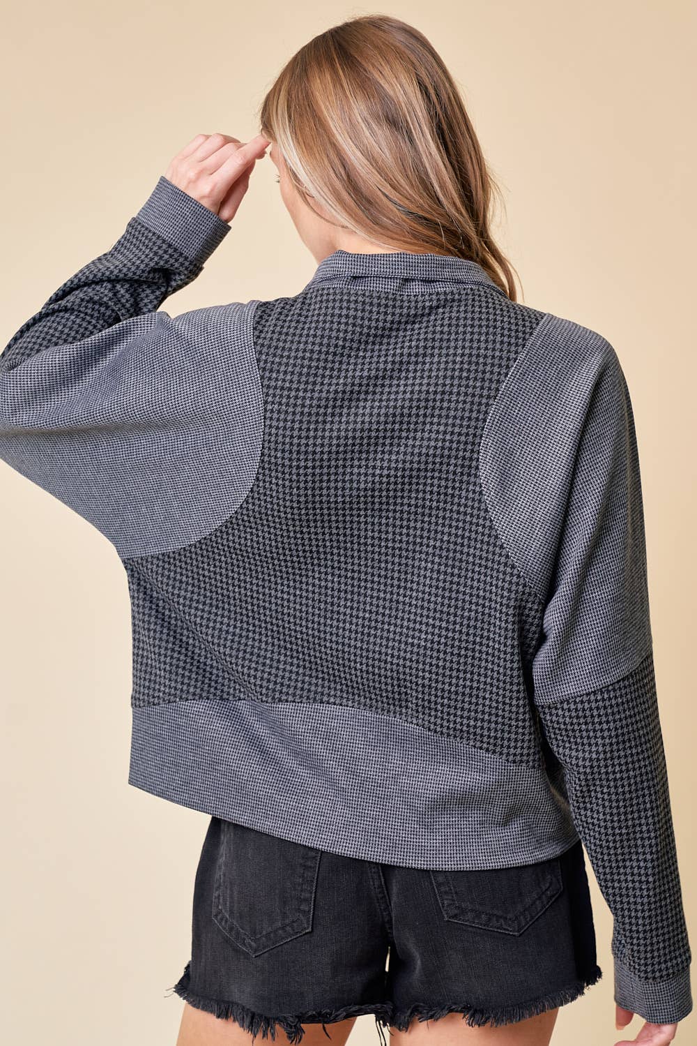 Nora Checkered Sweatshirt