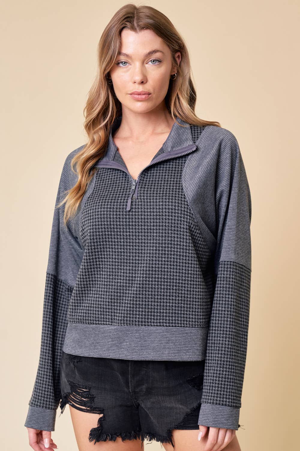 Nora Checkered Sweatshirt
